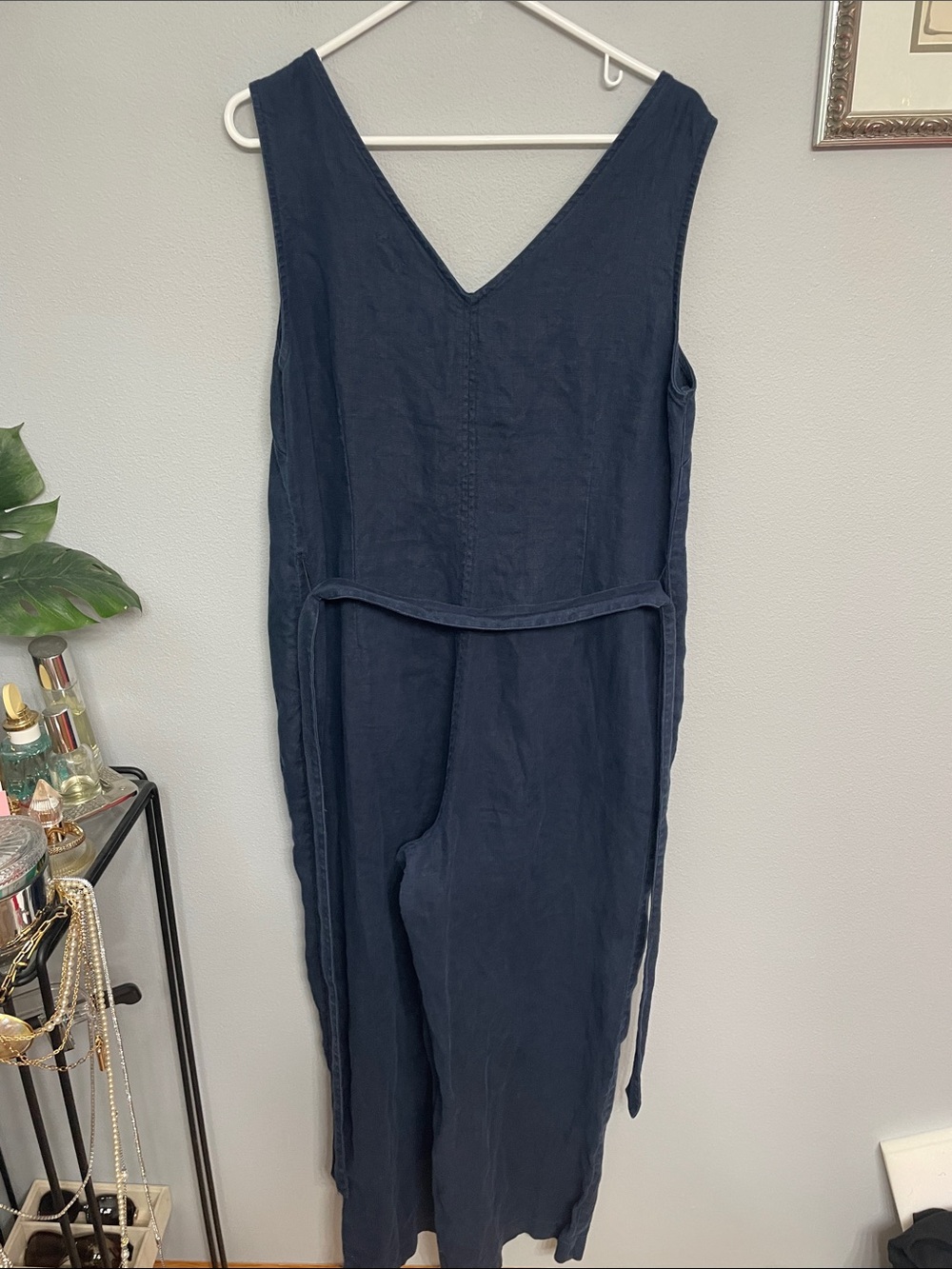 Faherty Catalina Linen Navy Sleeveless V-Neck Wide-Leg Jumpsuit with Tie Belt - Picture 7 of 7